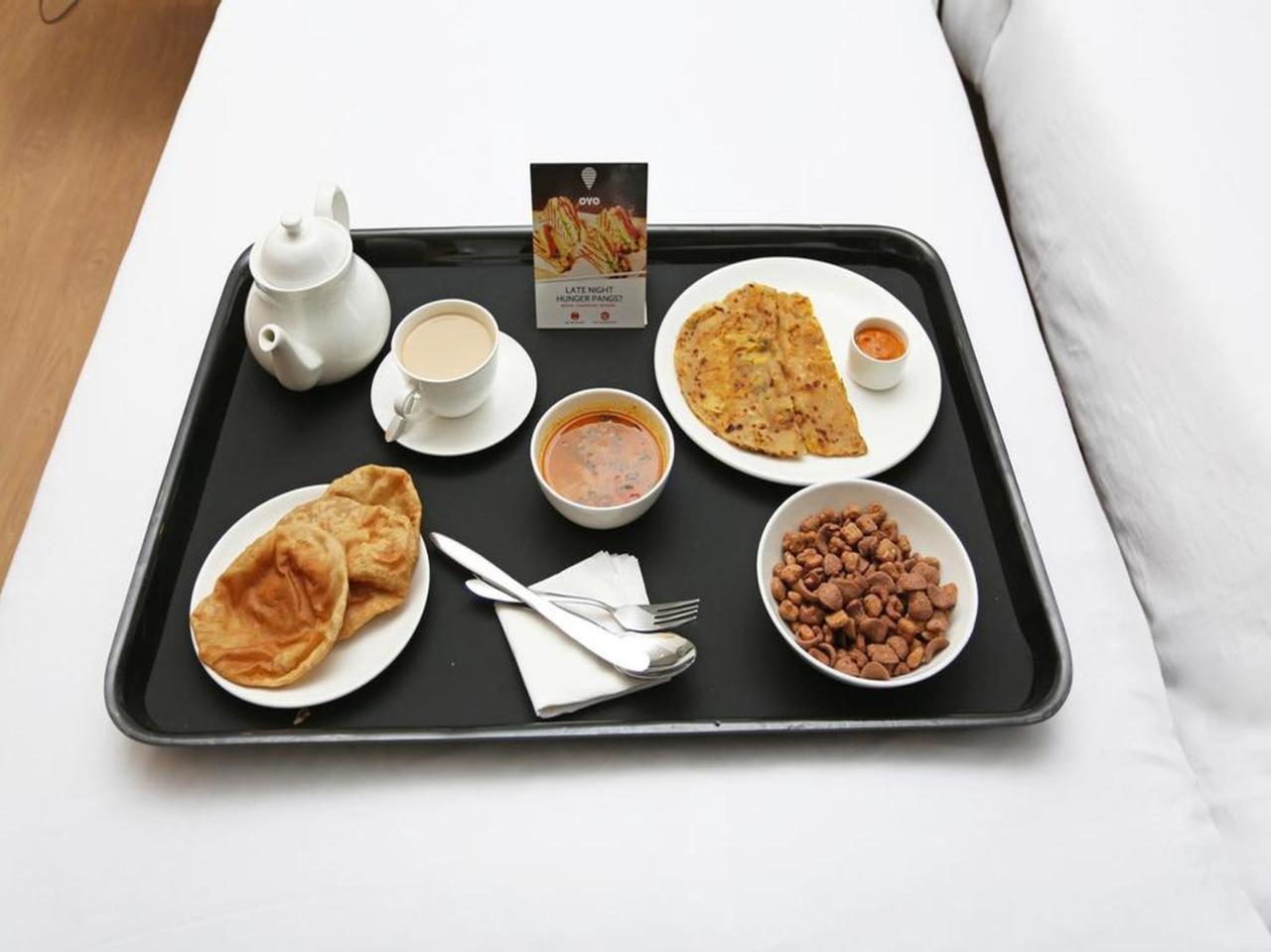 Hotel Clark Heights Ню Делхи Екстериор снимка